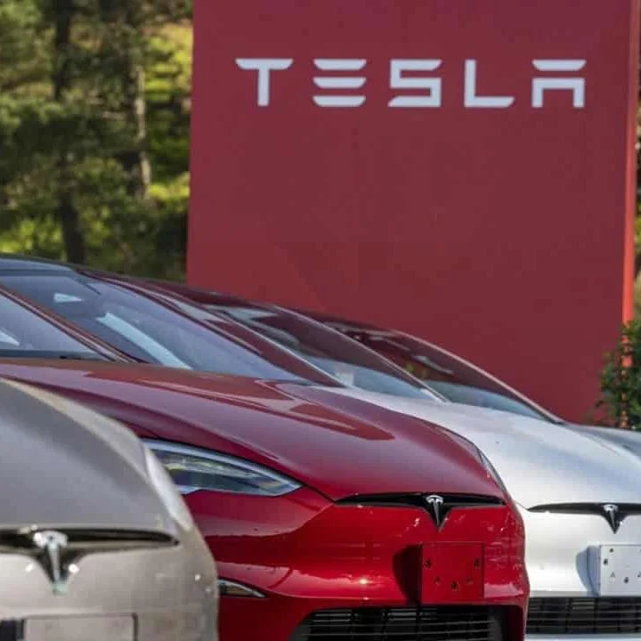 اتومبیل‌های خودران تسلا تا سال 2033 از انسان‌ها باهوش‌تر می‌شوند