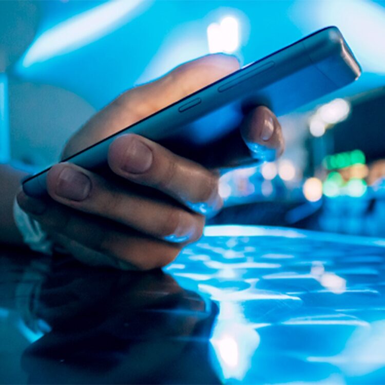 آموزش گام‌به‌گام اتصال به سرور مجازی با موبایل